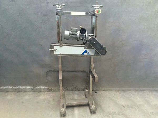 壓蓋機(jī)的操作